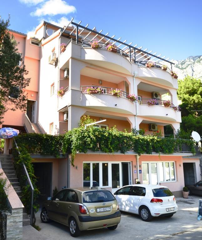 Apartments Luka Toni Krvavica Exteriér fotografie